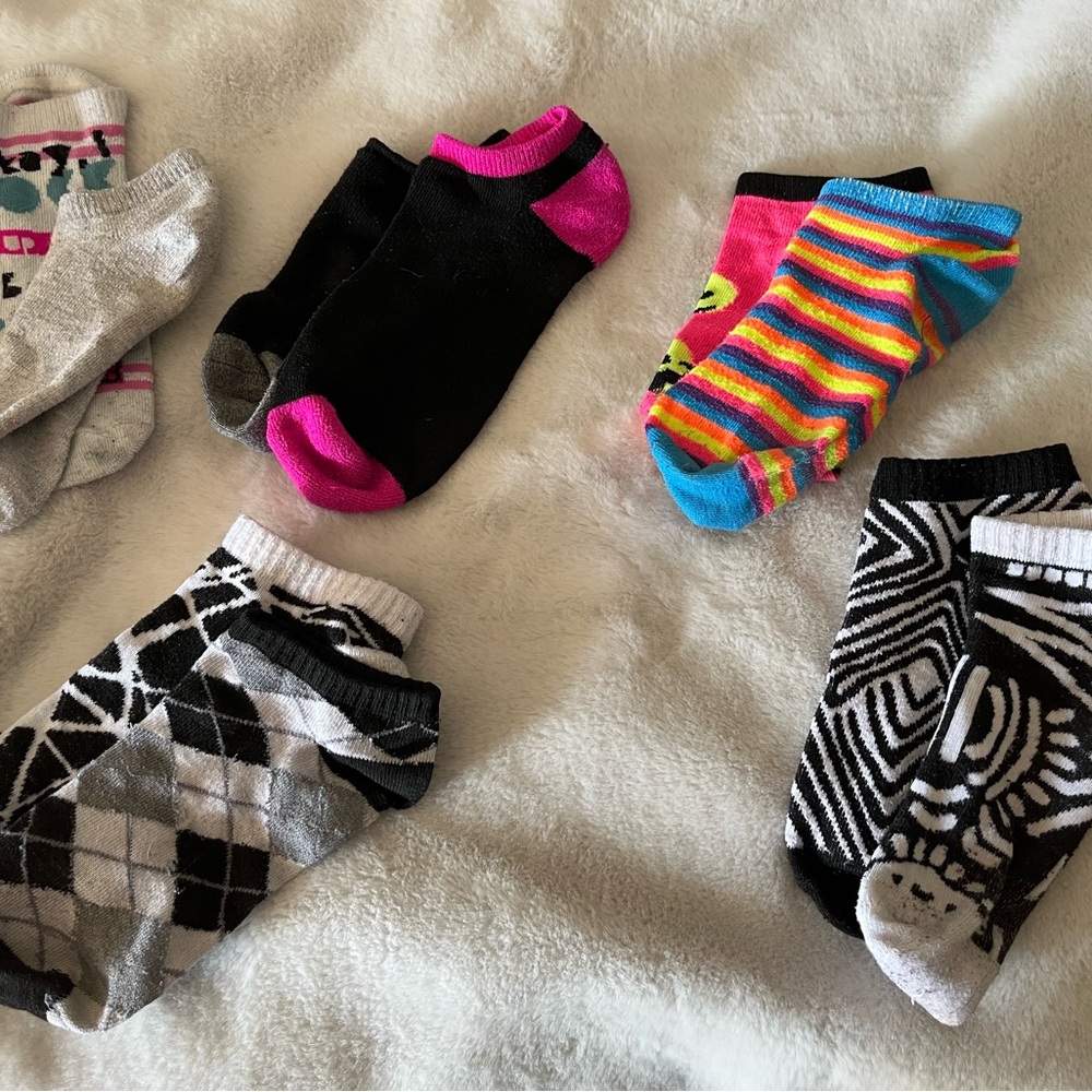 5 pair Mitch match socks lots of use left women’s not used to much